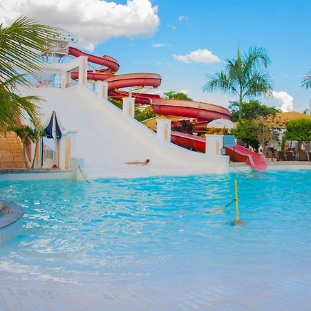 Lacqua Diroma -Cn Hospedagem Hotel Caldas Novas Kültér fotó